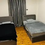 Cosy Flat Downtown