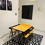 Cosy Flat Downtown